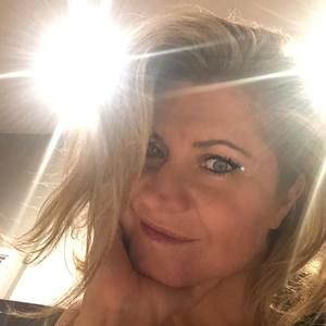 Meet your Posher, Suzanne